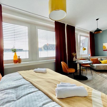 Klassen Stay - Exklusives Apartment Am Hbf - Kueche, Netflix, Kingsizebett Koblenz  Dış mekan fotoğraf