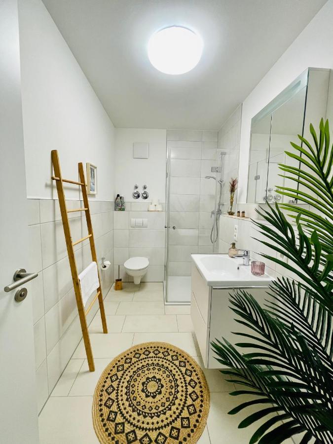 Klassen Stay - Exklusives Apartment Am Hbf - Kueche, Netflix, Kingsizebett Koblenz  Dış mekan fotoğraf
