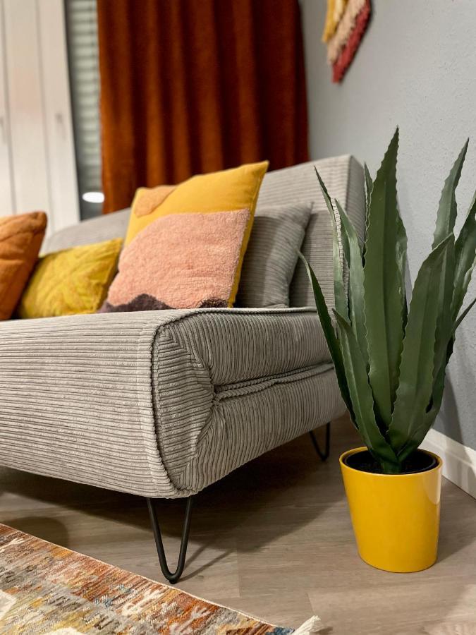 Klassen Stay - Exklusives Apartment Am Hbf - Kueche, Netflix, Kingsizebett Koblenz  Dış mekan fotoğraf