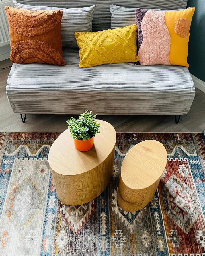 Klassen Stay - Exklusives Apartment Am Hbf - Kueche, Netflix, Kingsizebett Koblenz  Dış mekan fotoğraf